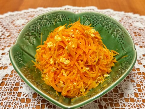 沖縄県の郷土料理!お箸が止まらない☆人参シリシリー